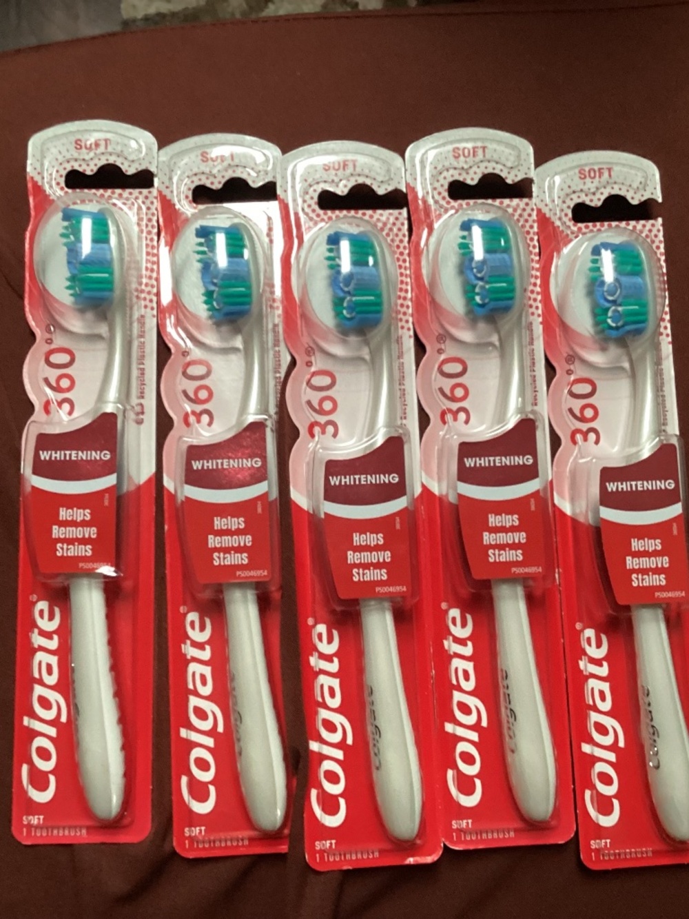 Colgate 360 Whitening toothbrushes with soft bristles 5 pack New